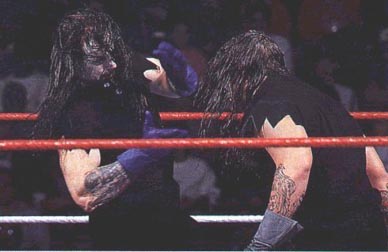 The Undertaker's SummerSlam return at the side of Paul Bearer was equally memorable as he symbolically laid to rest the 'evil' Undertaker.