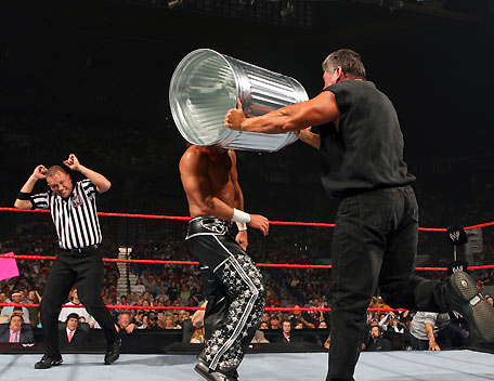 24 times Superstars took out the trash