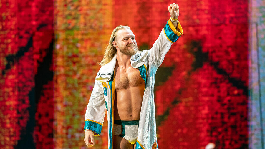 Tyler Bate / Bravo Americano