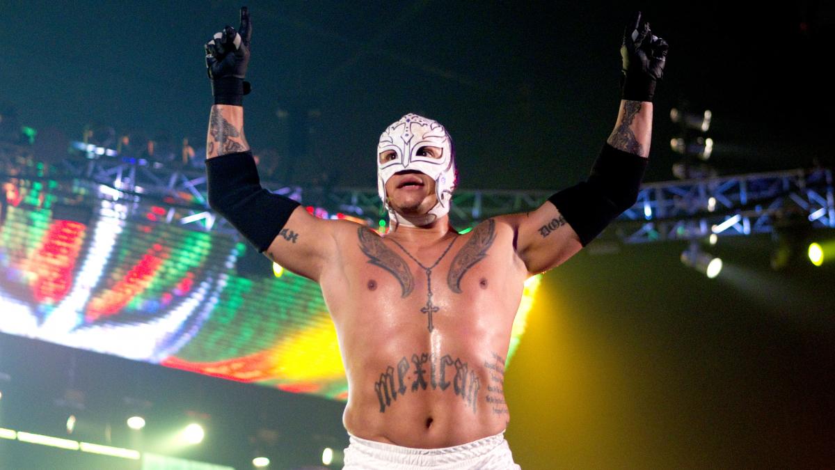 Rey Mysterio Jr. Signs New 2 Year Contract with WWE